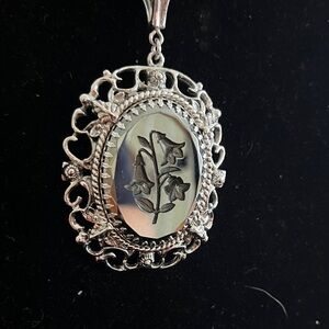 Whiting & Davis Silver Tone Floral Necklace 24” with carved pendant